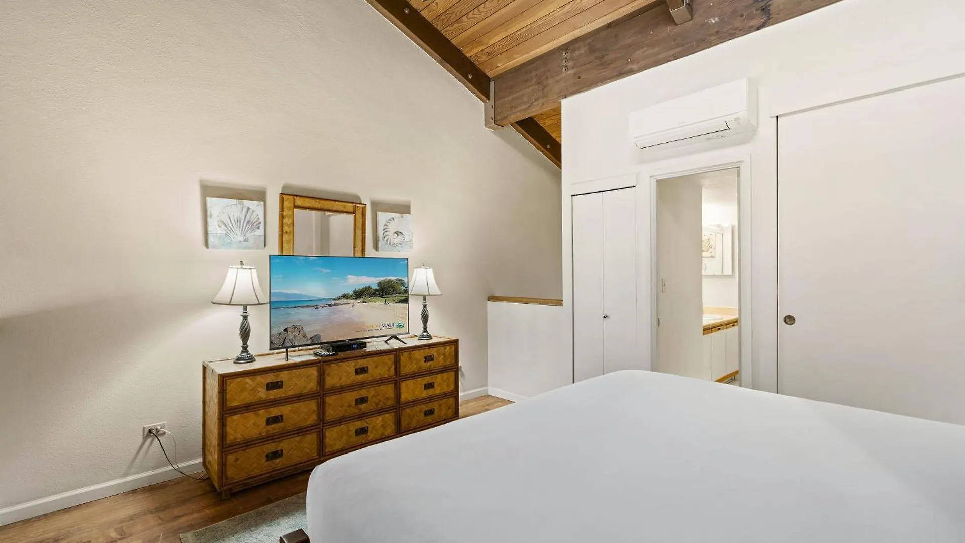 Holiday home Kamaole Sands 4-407 - Ocean Views, King Beds, Spacious Layout, Split-Ac, Wi-Fi Wailea